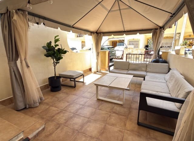3 bedroom Townhouse for sale in La Zenia, Orihuela with pool - € 249,950 (Ref: 9898416)