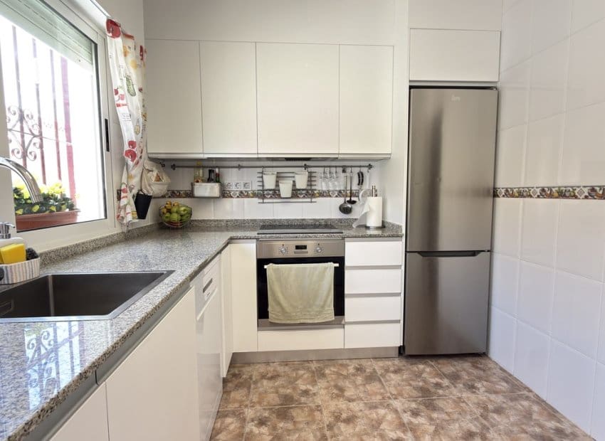 3 bedroom Townhouse for sale in La Zenia with pool - € 249,950 (Ref: 9898416)