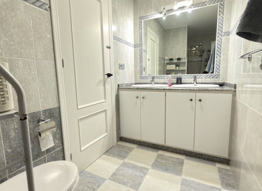 3 bedroom Townhouse for sale in La Zenia with pool - € 249,950 (Ref: 9898416)