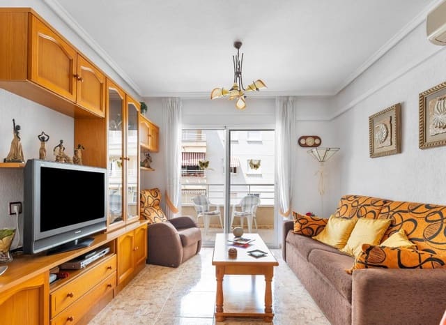 2 makuuhuone Huoneisto myytävänä paikassa Centro, Torrevieja mukana uima-altaan - 149 900 € (Ref: 9898417)