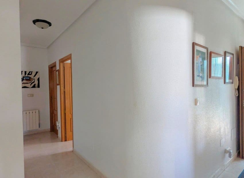 3 Zimmer Villa zu verkaufen in Bigastro mit Pool - 275.000 € (Ref: 9898418)