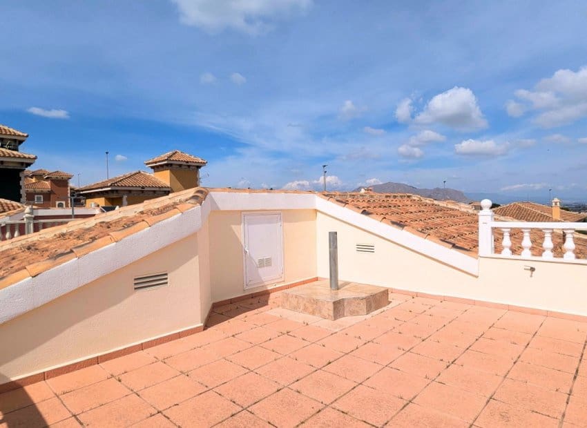 3 Zimmer Villa zu verkaufen in Bigastro mit Pool - 275.000 € (Ref: 9898418)