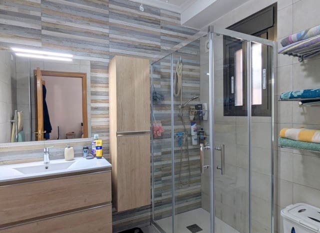 3 Zimmer Villa zu verkaufen in Bigastro mit Pool - 275.000 € (Ref: 9898418)