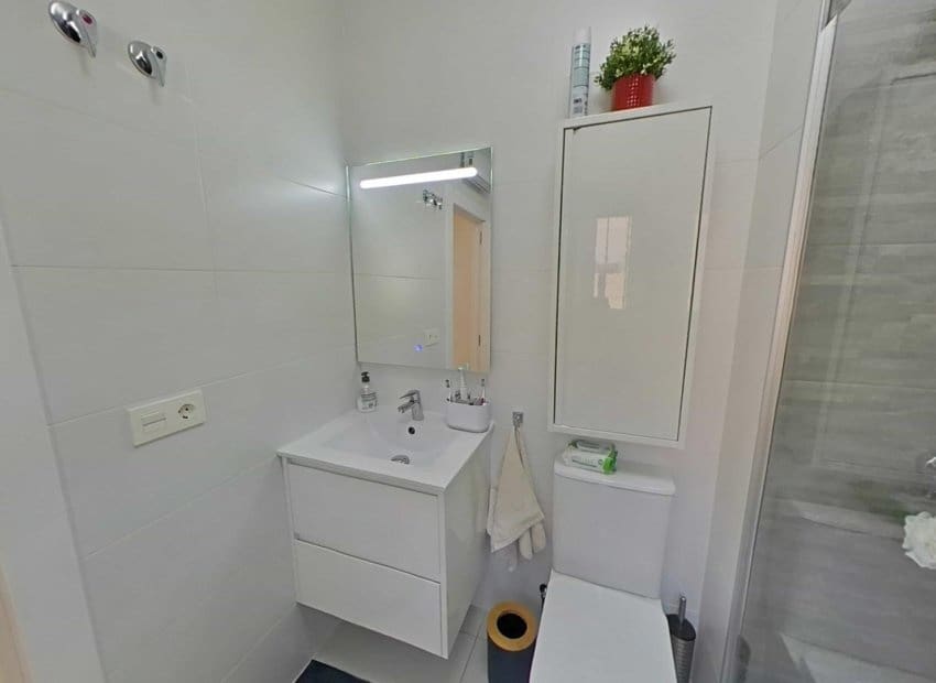 3 bedroom Villa for sale in Los Montesinos with pool - € 289,000 (Ref: 9898419)