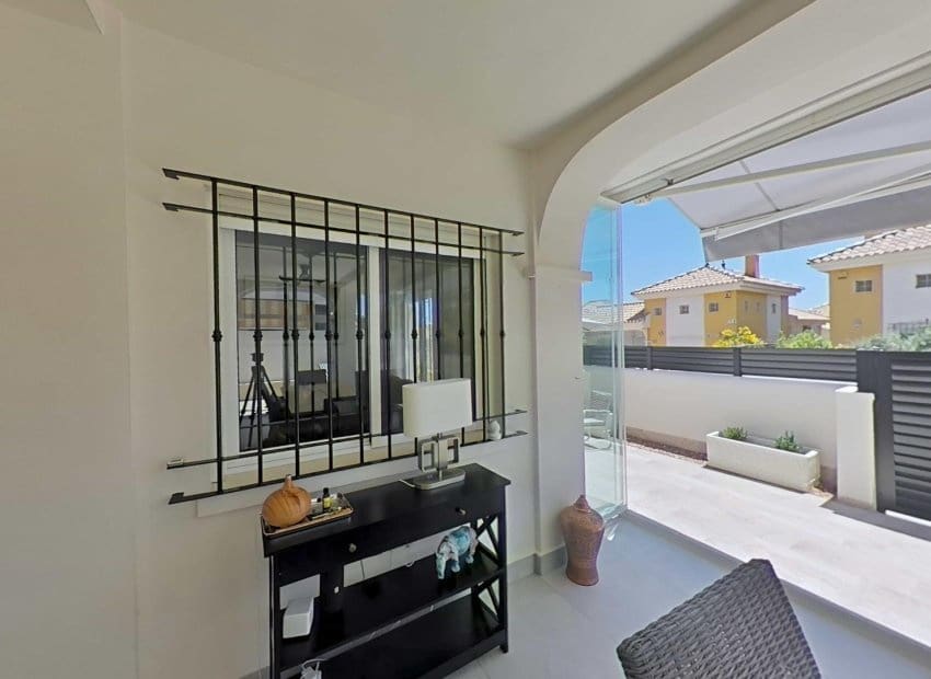 3 bedroom Villa for sale in Los Montesinos with pool - € 289,000 (Ref: 9898419)