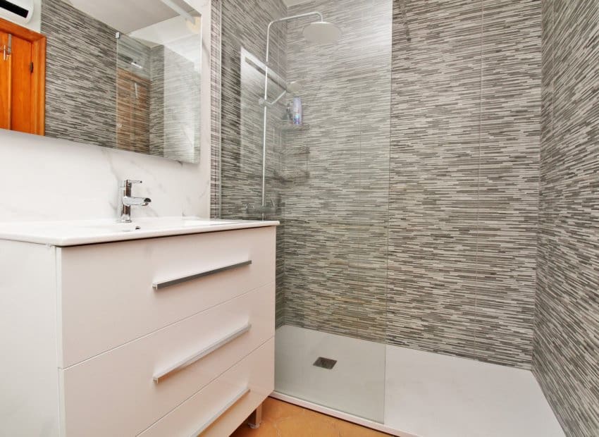 2 makuuhuone Huoneisto myytävänä paikassa Villamartin mukana uima-altaan - 164 900 € (Ref: 9902023)