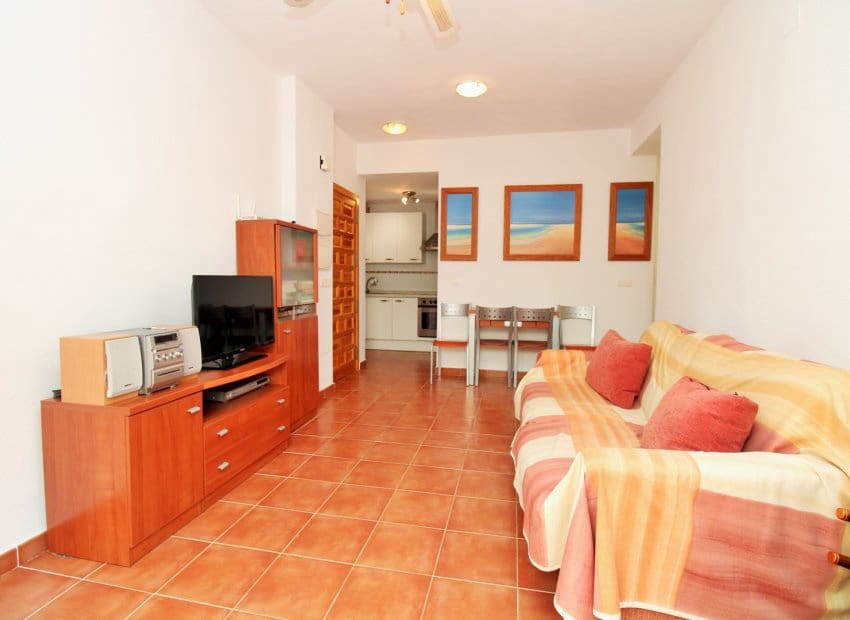Apartamento de 2 habitaciones en Villamartin en venta con piscina - 159.900 € (Ref: 9902024)
