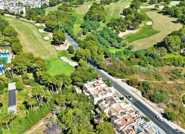 Apartamento de 2 habitaciones en Villamartin, Orihuela en venta con piscina - 159.900 € (Ref: 9902024)