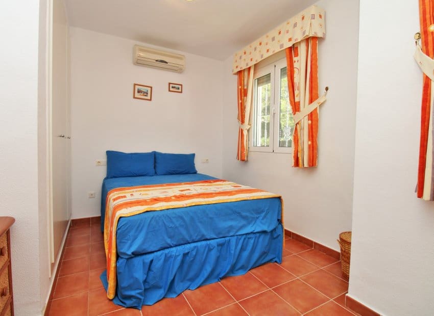 Apartamento de 2 habitaciones en Villamartin en venta con piscina - 159.900 € (Ref: 9902024)