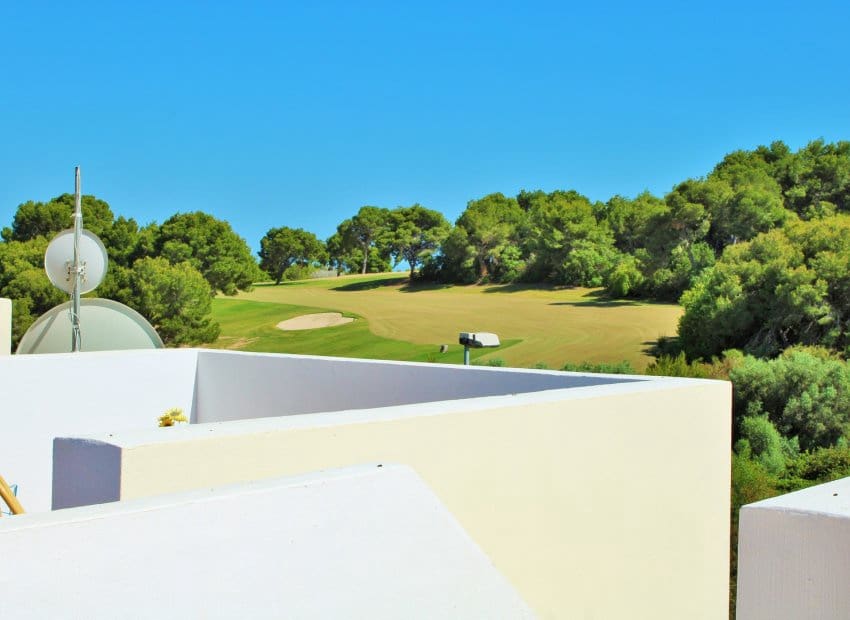 Apartamento de 2 habitaciones en Villamartin en venta con piscina - 159.900 € (Ref: 9902024)