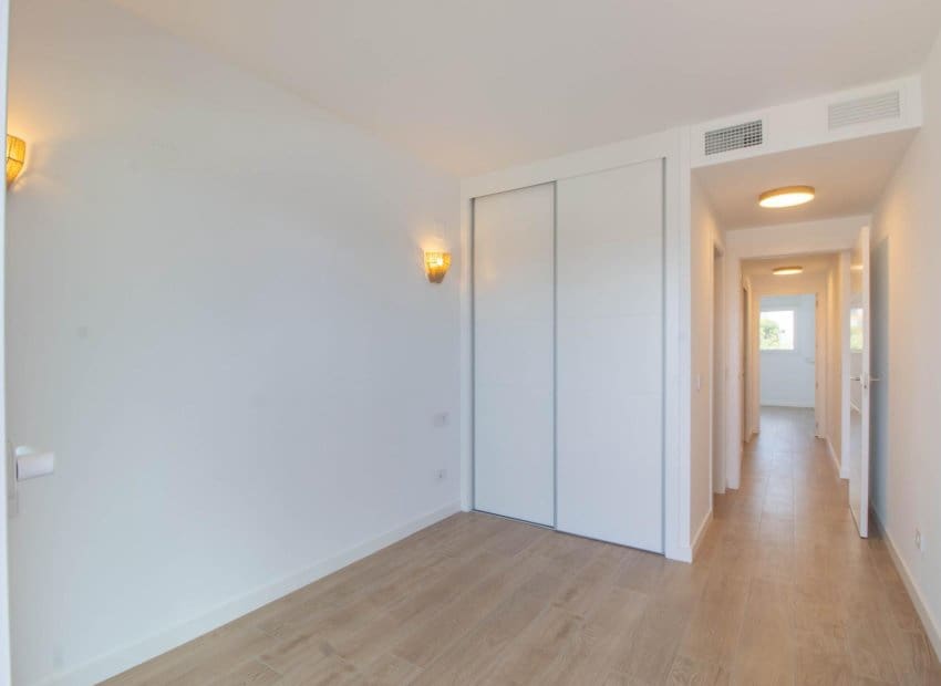 2 sypialnia Apartament na sprzedaż w Punta Prima z basenem - 370 000 € (Ref: 9902026)