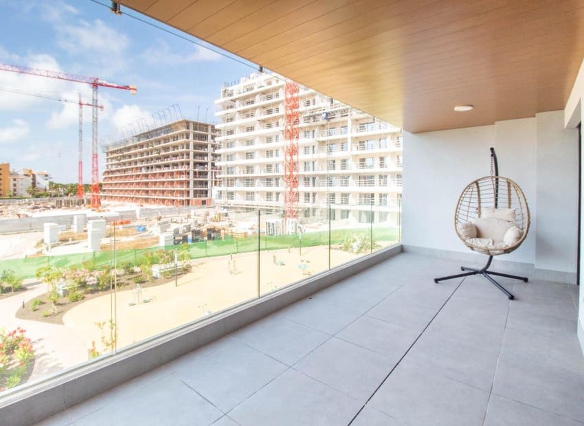 2 sypialnia Apartament na sprzedaż w Punta Prima z basenem - 370 000 € (Ref: 9902026)