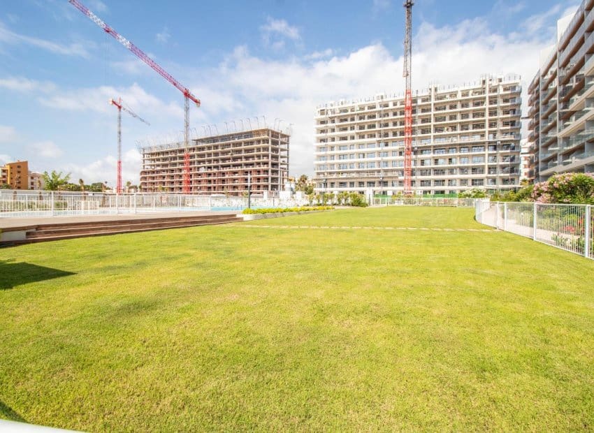 2 sypialnia Apartament na sprzedaż w Punta Prima z basenem - 370 000 € (Ref: 9902026)