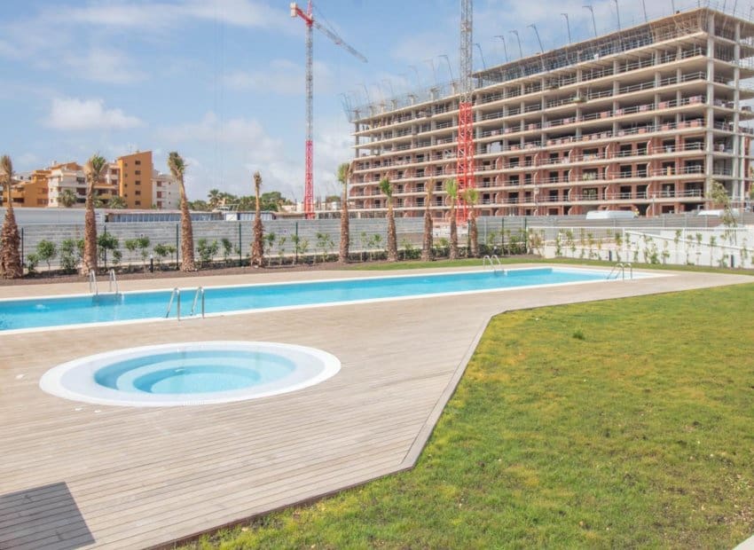 2 sypialnia Apartament na sprzedaż w Punta Prima z basenem - 370 000 € (Ref: 9902026)