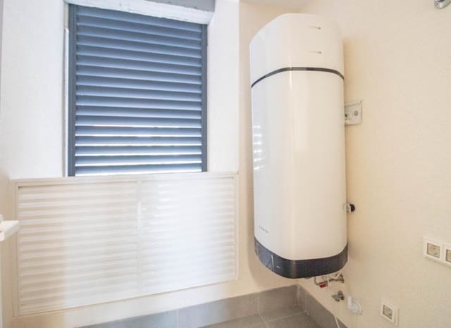 2 sypialnia Apartament na sprzedaż w Punta Prima, Torrevieja z basenem - 370 000 € (Ref: 9902026)