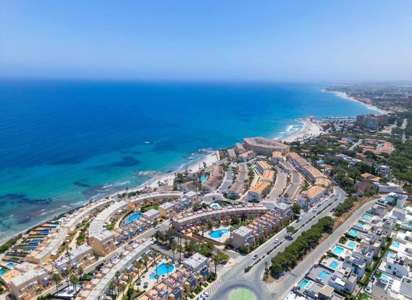 3 sypialnia Dom na sprzedaż w Orihuela Costa z basenem - 450 000 € (Ref: 9902027)