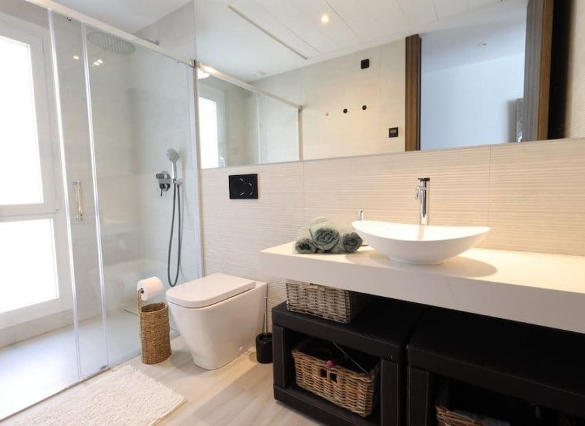 3 soveværelse Villa til salg i Algorfa med swimmingpool - € 549.000 (Ref: 9902028)