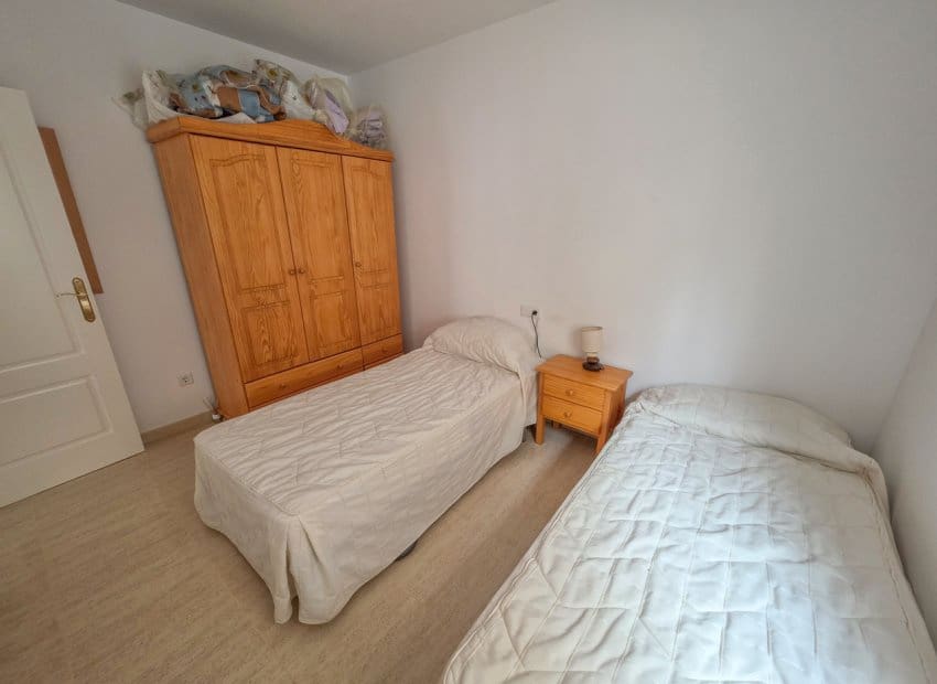2 soveværelse Lejlighed til salg i Villamartin med swimmingpool - € 149.950 (Ref: 9905098)