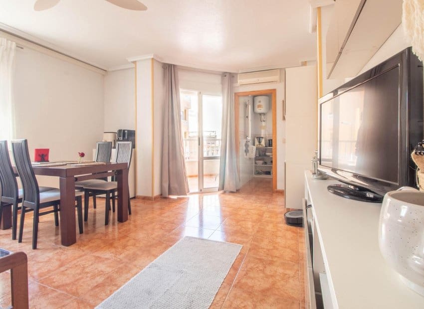 3 bedroom Apartment for sale in Torrevieja - € 144,900 (Ref: 9911557)