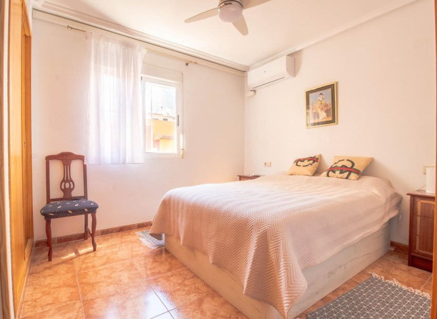3 bedroom Apartment for sale in Torrevieja - € 144,900 (Ref: 9911557)