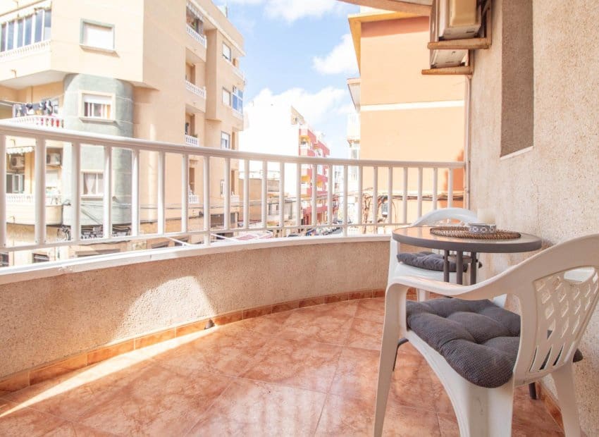 3 bedroom Apartment for sale in Torrevieja - € 144,900 (Ref: 9911557)