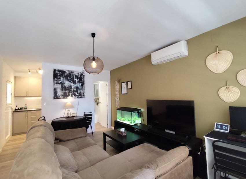 2 sypialnia Apartament na sprzedaż w Torrevieja z basenem - 165 000 € (Ref: 9911558)