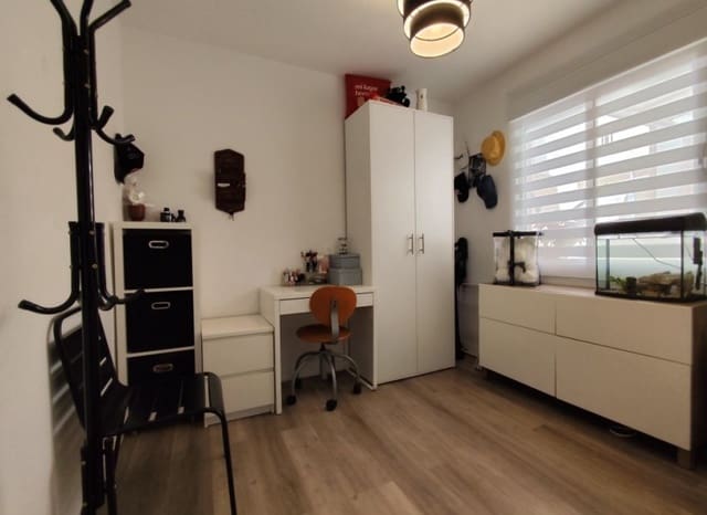 2 soveværelse Lejlighed til salg i Torreblanca, Torrevieja med swimmingpool - € 165.000 (Ref: 9911558)