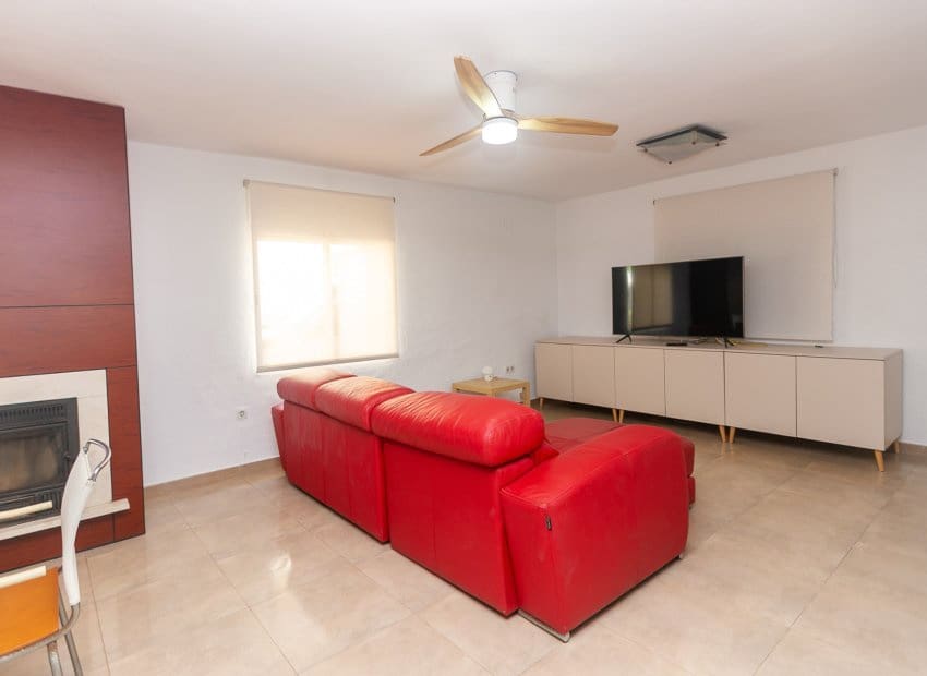 4 slaapkamer Villa te koop in La Zenia met zwembad - € 1.295.000 (Ref: 9911560)
