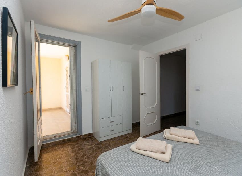 4 slaapkamer Villa te koop in La Zenia met zwembad - € 1.295.000 (Ref: 9911560)