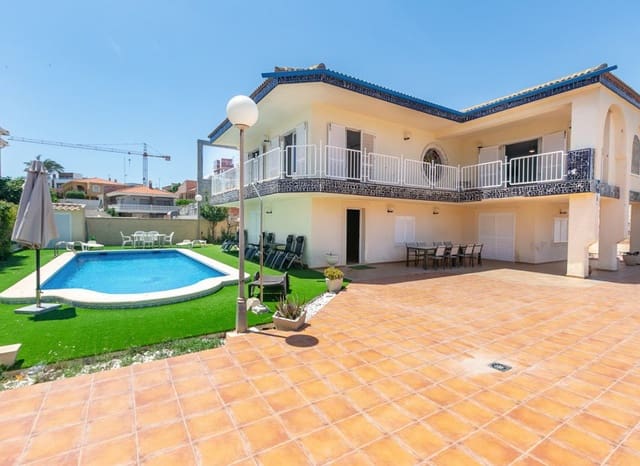 4 slaapkamer Villa te koop in La Zenia, Orihuela met zwembad - € 1.295.000 (Ref: 9911560)