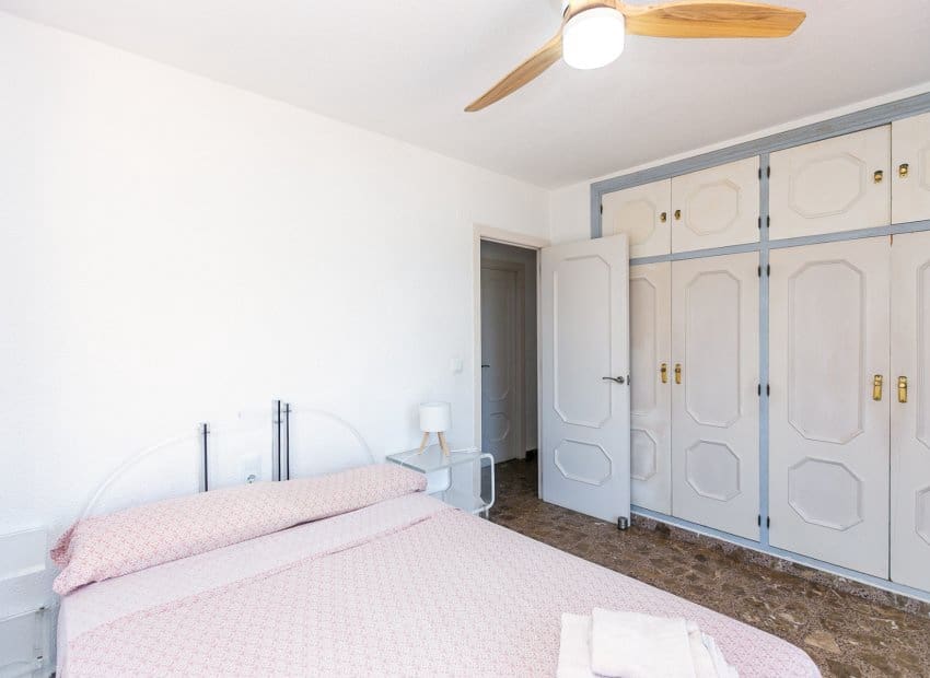 4 slaapkamer Villa te koop in La Zenia met zwembad - € 1.295.000 (Ref: 9911560)