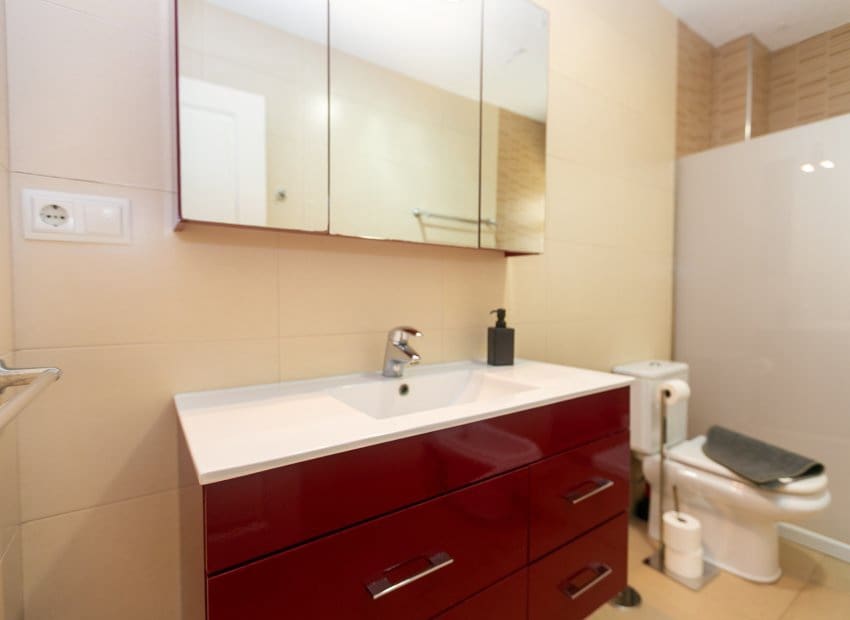 4 slaapkamer Villa te koop in La Zenia met zwembad - € 1.295.000 (Ref: 9911560)