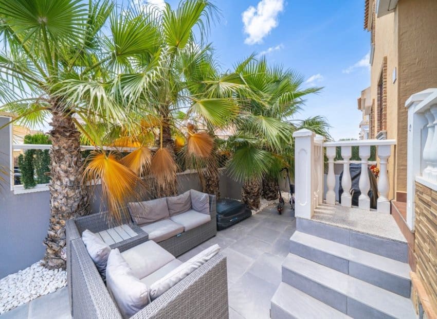 3 sypialnia Dom na sprzedaż w Ciudad Quesada z basenem - 289 000 € (Ref: 9920996)