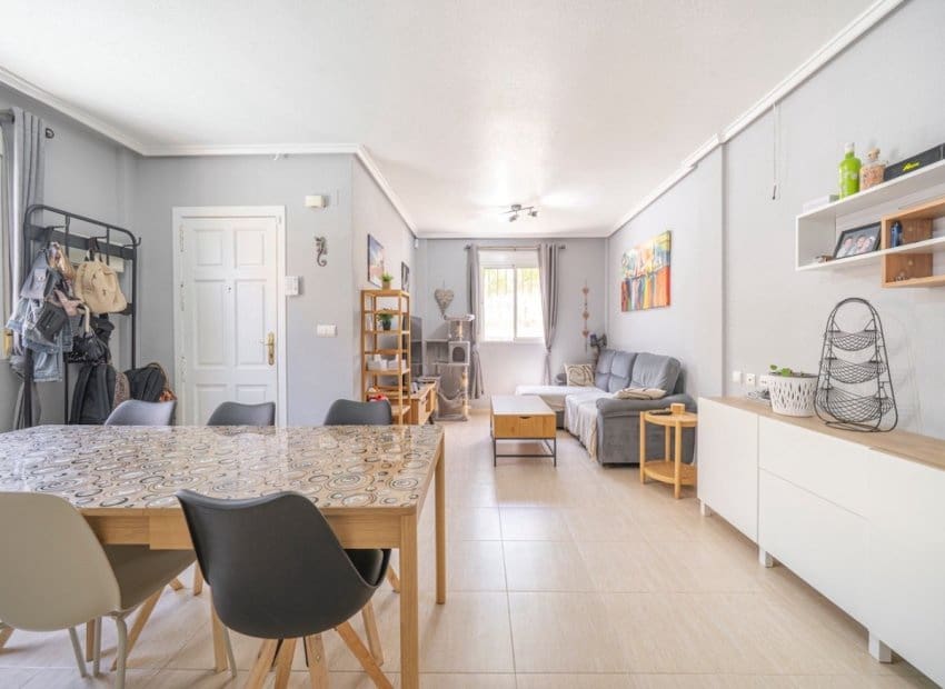 3 sypialnia Dom na sprzedaż w Ciudad Quesada z basenem - 289 000 € (Ref: 9920996)