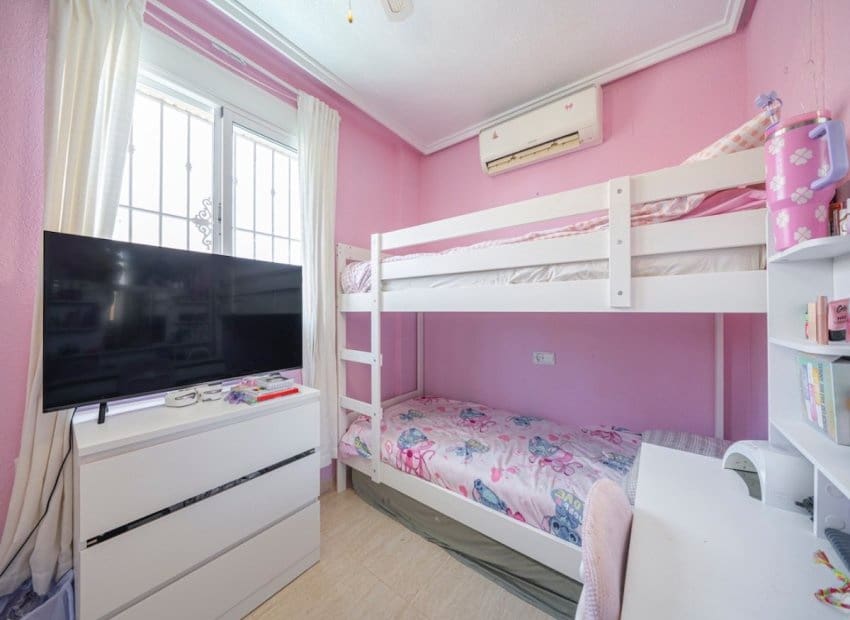 3 sypialnia Dom na sprzedaż w Ciudad Quesada z basenem - 289 000 € (Ref: 9920996)