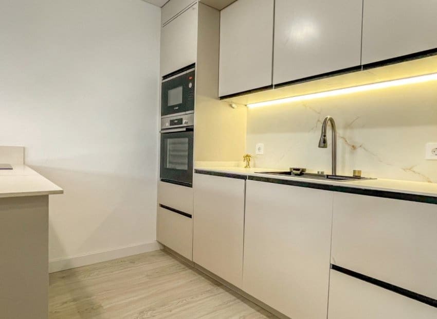 2 chambre Appartement à vendre à Torrevieja - 265 000 € (Ref: 9920997)