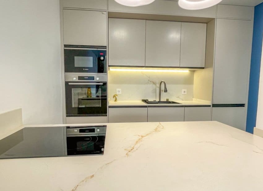 2 chambre Appartement à vendre à Torrevieja - 265 000 € (Ref: 9920997)