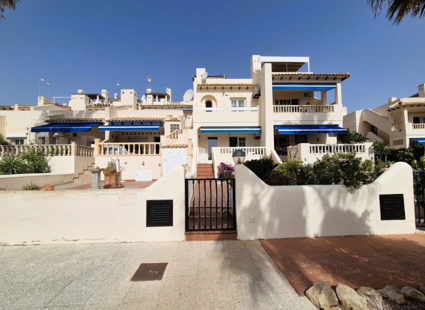 2 slaapkamer Huis te koop in Las Ramblas Golf met zwembad - € 229.000 (Ref: 9920999)