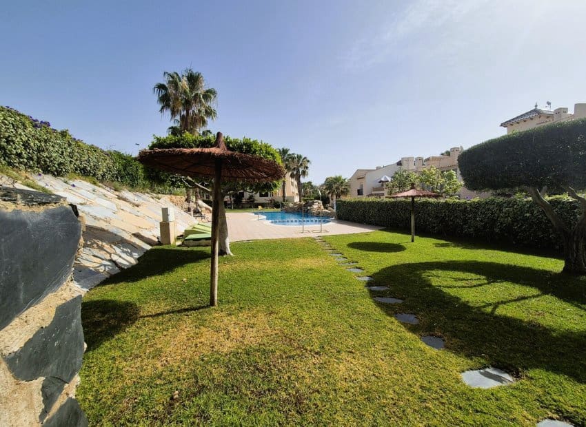 2 slaapkamer Huis te koop in Las Ramblas Golf met zwembad - € 229.000 (Ref: 9920999)