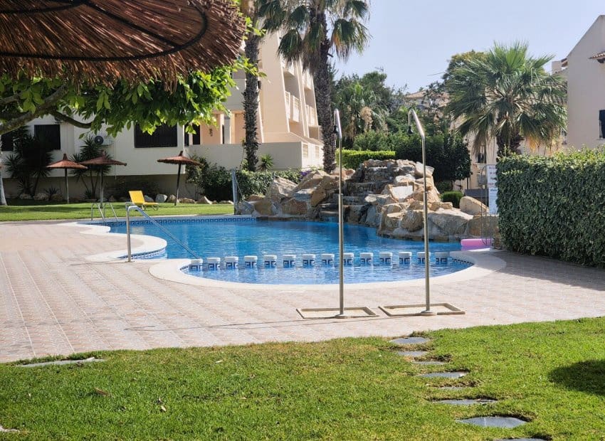 2 slaapkamer Huis te koop in Las Ramblas Golf met zwembad - € 229.000 (Ref: 9920999)