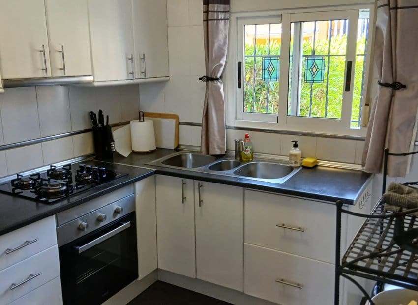2 Zimmer Haus zu verkaufen in Villamartin mit Pool - 219.950 € (Ref: 9921001)
