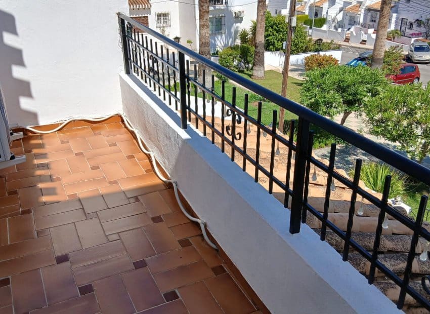 2 Zimmer Haus zu verkaufen in Villamartin mit Pool - 219.950 € (Ref: 9921001)