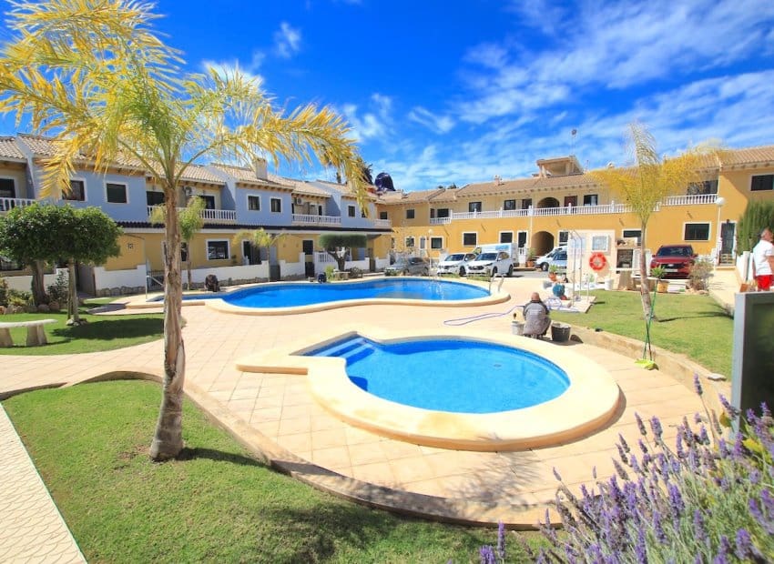 2 bedroom Apartment for sale in Dona Pepa - € 169,950 (Ref: 9921002)