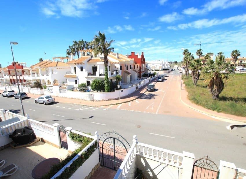 2 bedroom Apartment for sale in Dona Pepa - € 169,950 (Ref: 9921002)