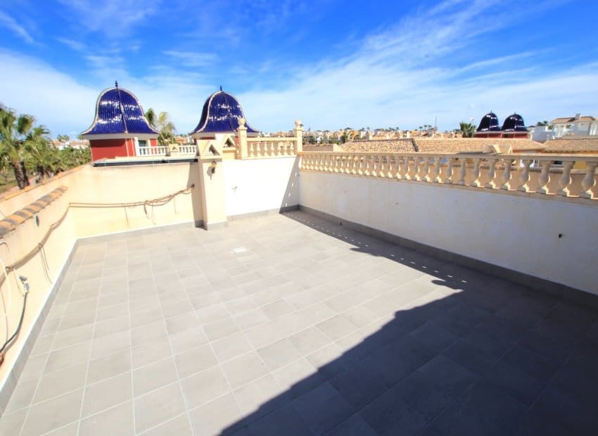 2 bedroom Apartment for sale in Dona Pepa - € 169,950 (Ref: 9921002)