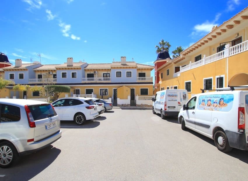 2 bedroom Apartment for sale in Dona Pepa - € 169,950 (Ref: 9921002)