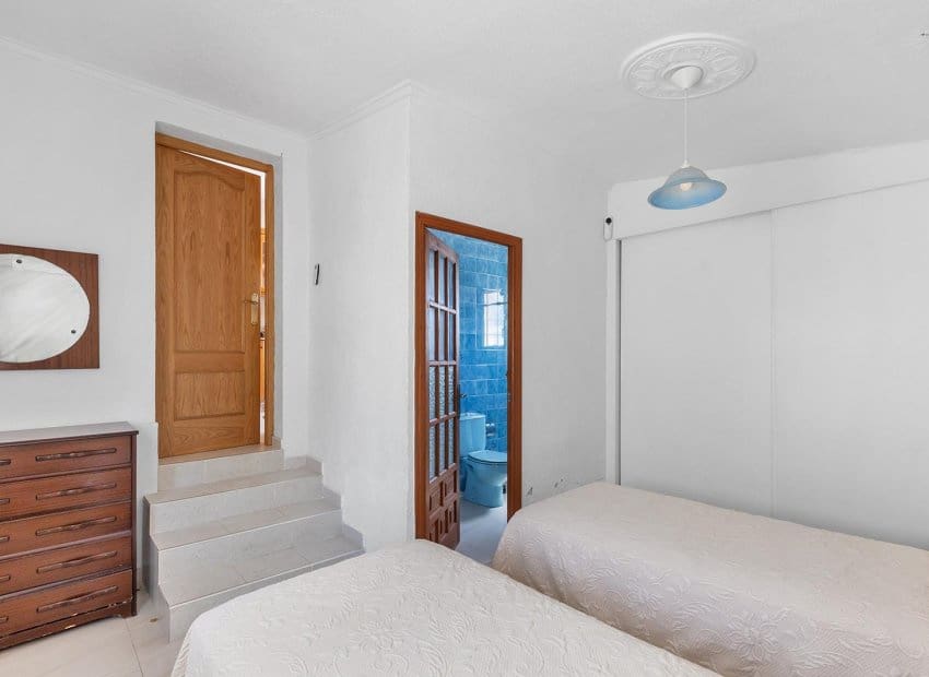 4 bedroom Villa for sale in Dona Pepa with pool - € 495,000 (Ref: 9921004)