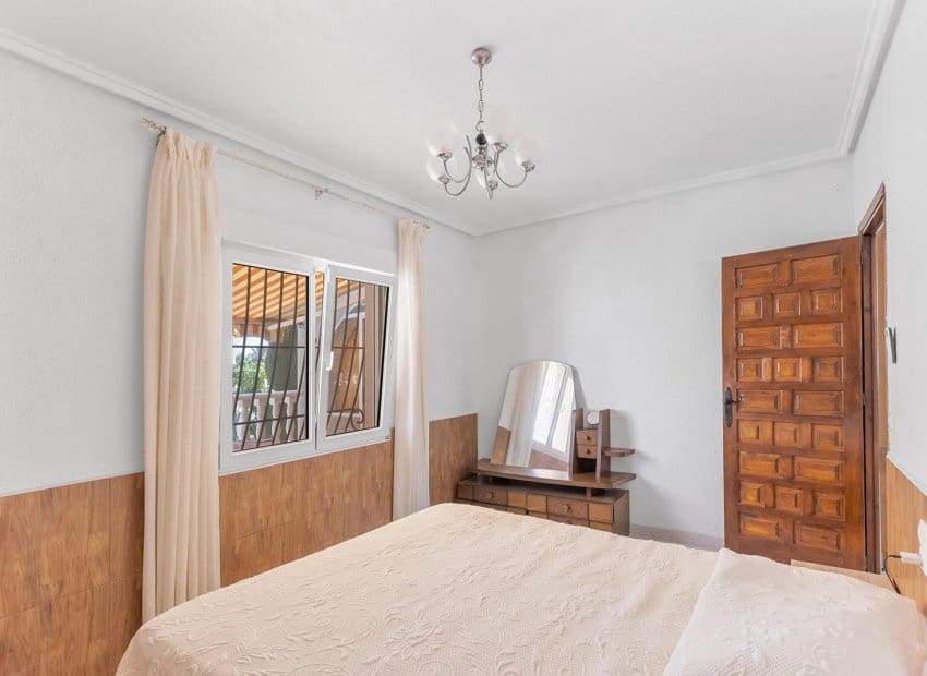4 bedroom Villa for sale in Dona Pepa with pool - € 495,000 (Ref: 9921004)