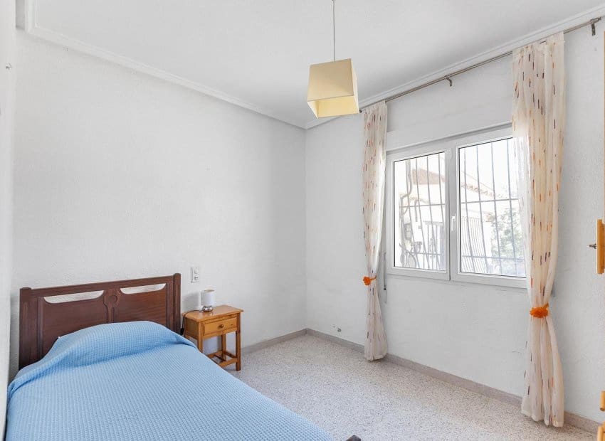 4 bedroom Villa for sale in Dona Pepa with pool - € 495,000 (Ref: 9921004)