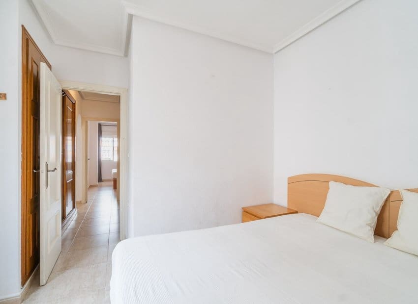 2 Zimmer Apartment zu verkaufen in Orihuela Costa mit Pool - 150.000 € (Ref: 9921006)